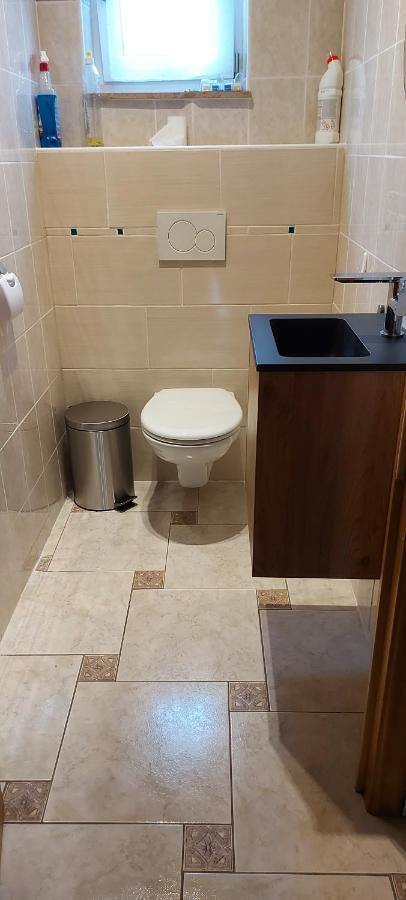 Nazareth Logement Un Magnifique Logement De Vacances Bastogne Exterior photo